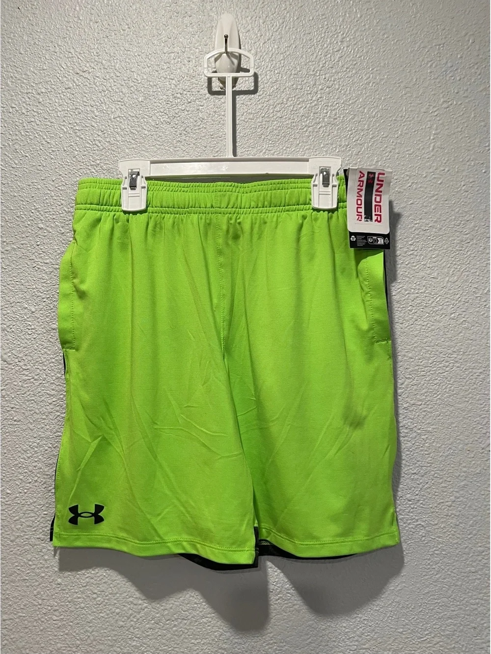 Under Armour Athletic Shorts Lime Green Black Size L
